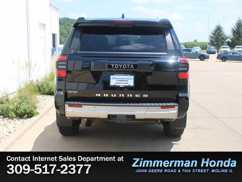 Used 2025 Toyota 4Runner Limited w/ Tow Technology Package AWD/4WD image 5