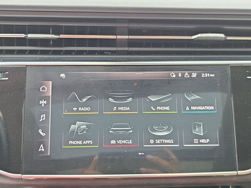 Used 2019 Audi Q8 Prestige AWD/4WD image 20