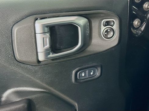Used 2020 Jeep Wrangler Unlimited Sport S AWD/4WD image 17