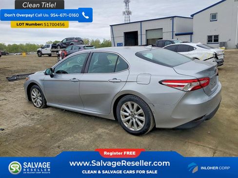 Used 2019 Toyota Camry LE FWD image 3