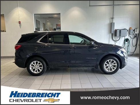 Used 2019 Chevrolet Equinox LT FWD image 2