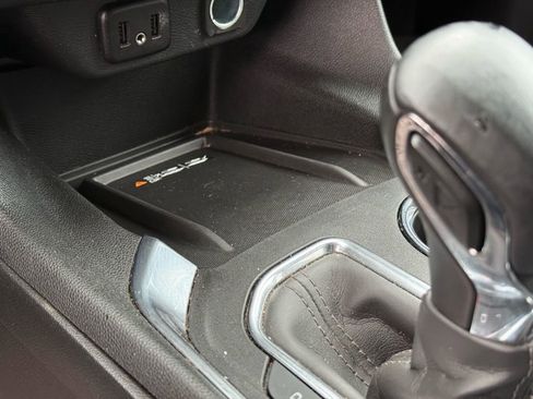 Used 2023 Chevrolet Traverse LT w/ LPO, Floor Liner Package image 24