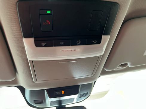 Used 2023 Nissan Rogue SV image 24