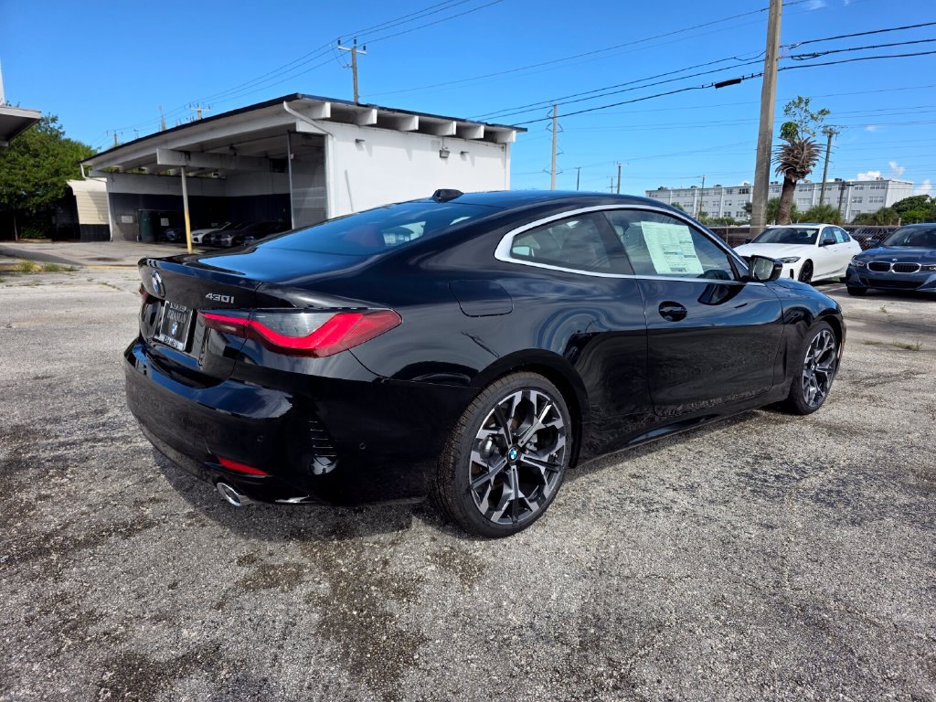 New 2027 BMW 430i Coupe w/ Parking Assistance Package RWD image 4