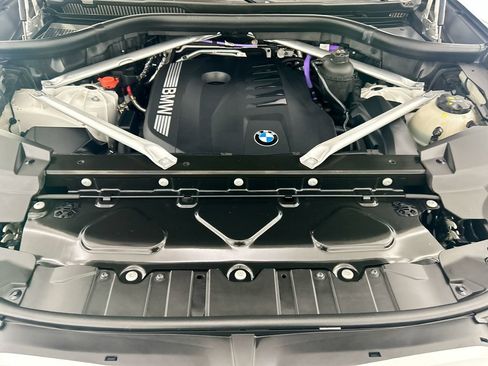Used 2024 BMW X5 xDrive40i w/ M Sport Package AWD/4WD image 28