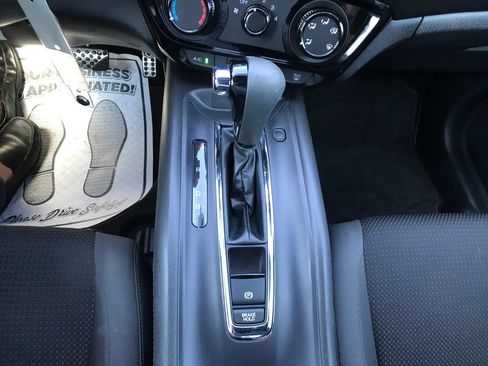 Certified 2022 Honda HR-V Sport image 21
