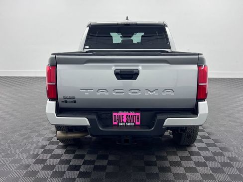 Used 2024 Toyota Tacoma TRD Off-Road AWD/4WD image 10