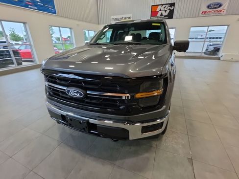 Used 2024 Ford F150 XLT AWD/4WD image 2