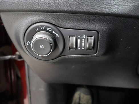 Used 2021 Jeep Compass 80th Special Edition image 34