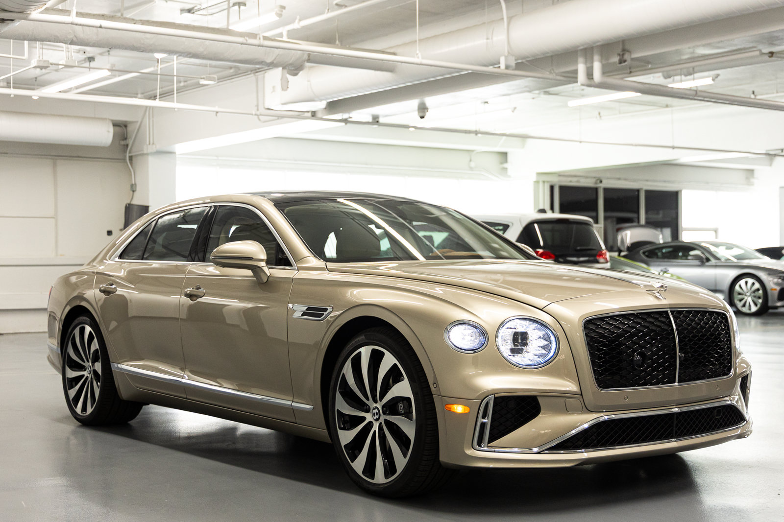 Used 2026 Bentley Flying Spur V8 AWD/4WD image 6