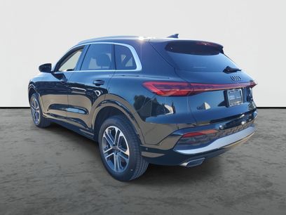 Used 2025 Audi Q5 Premium w/ Convenience Package