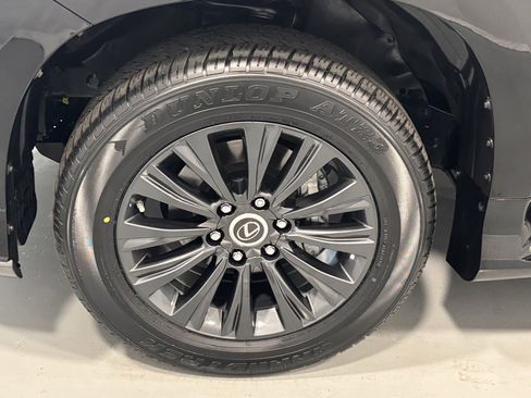 Used 2023 Lexus GX 460 Luxury image 29