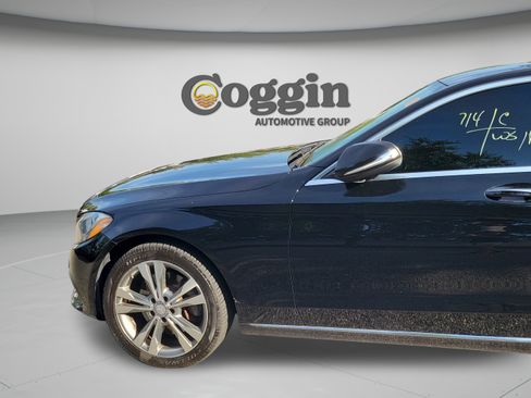 Used 2015 Mercedes-Benz C 300 4MATIC Sedan image 25