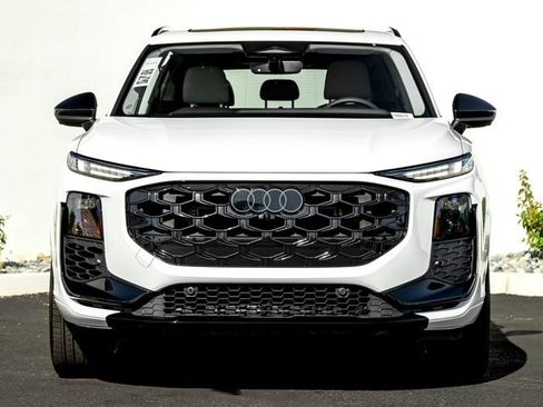 New 2026 Audi Q3 quattro 2.0T AWD/4WD image 4