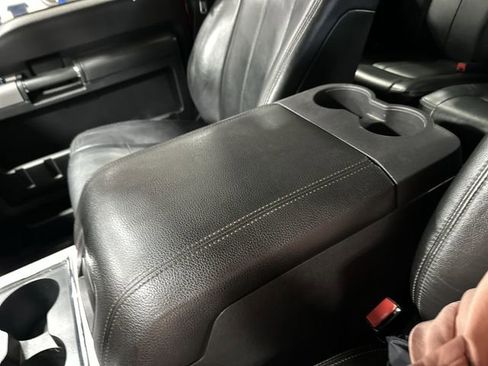 Used 2015 Ford F350 Lariat w/ Chrome Package image 26