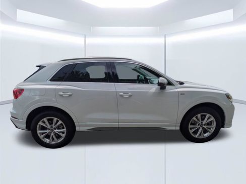 Used 2023 Audi Q3 2.0T Premium Plus w/ Premium Plus Package AWD/4WD image 2