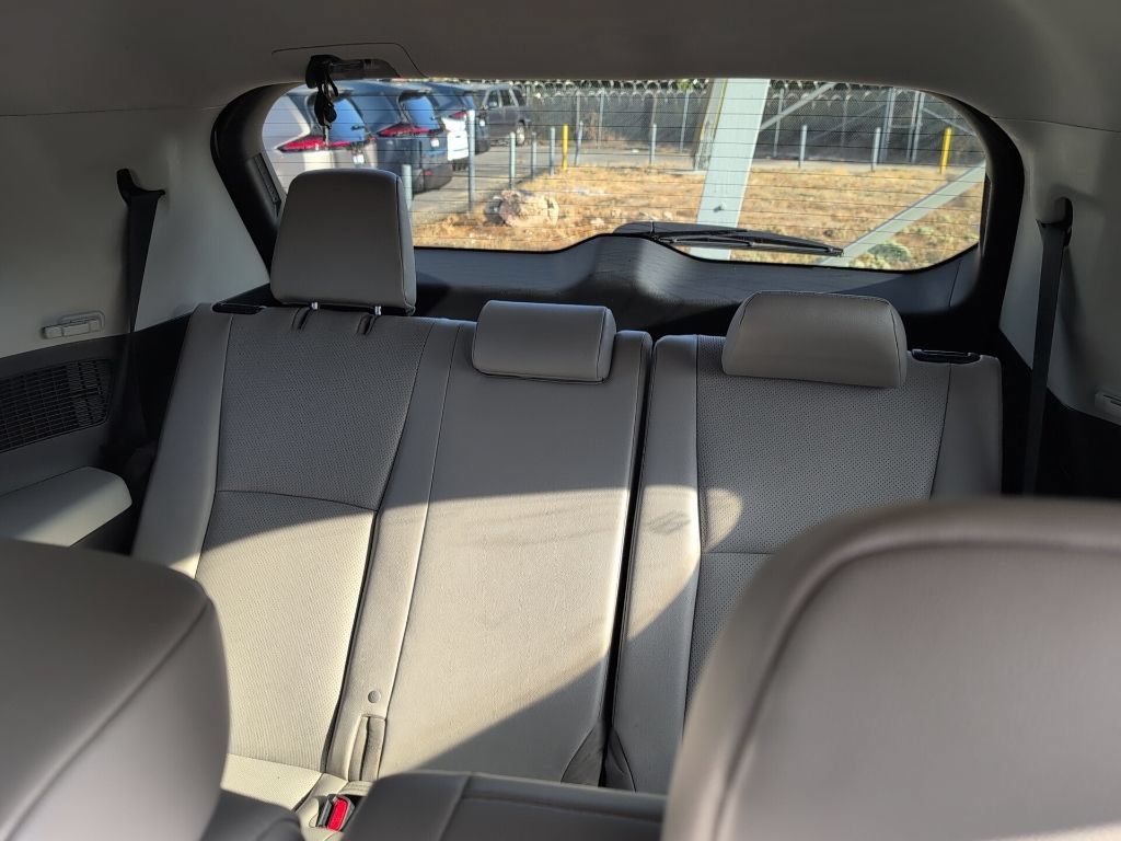 Certified 2025 Toyota Grand Highlander FWD image 5