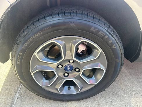 Used 2021 Ford EcoSport S FWD image 28