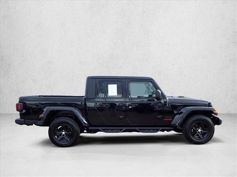 Used 2022 Jeep Gladiator Sport image 5