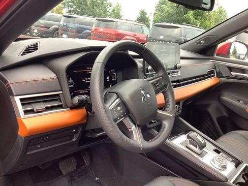 Used 2023 Mitsubishi Outlander SEL Black Edition AWD/4WD image 17
