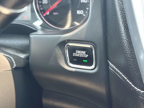 Used 2020 GMC Acadia SLE w/ Driver Convenience Package AWD/4WD image 16