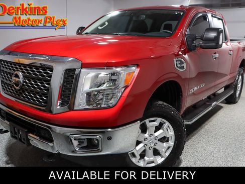 Used 2017 Nissan Titan SV AWD/4WD image 1