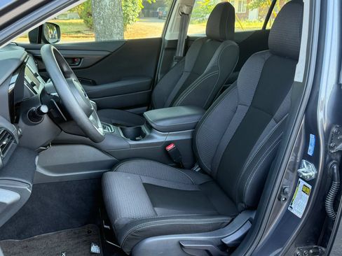Used 2025 Subaru Outback AWD/4WD image 14