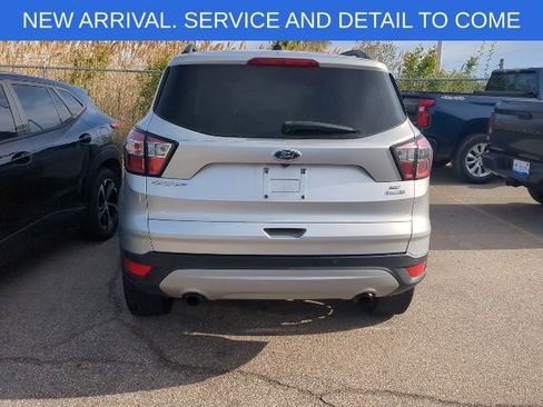 Used 2017 Ford Escape SE w/ SE Leather Comfort Package AWD/4WD image 4