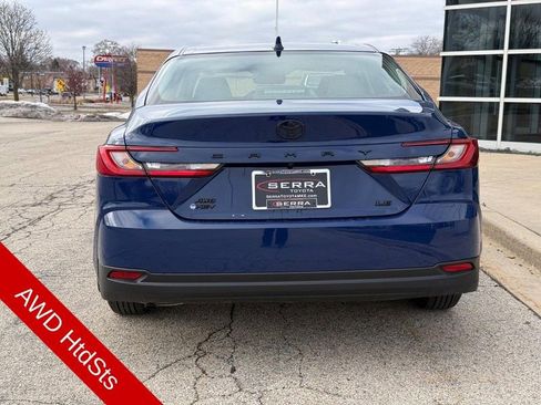 Used 2025 Toyota Camry LE w/ Convenience Package image 4