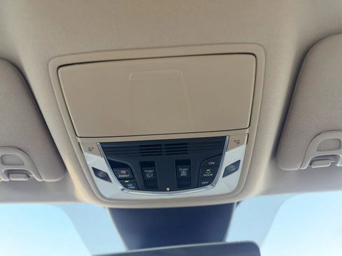 Used 2023 Acura MDX SH-AWD w/Advance image 38