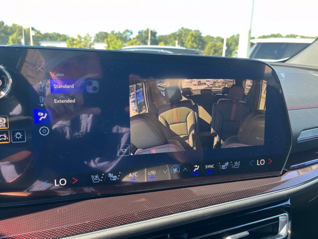 New 2027 Chevrolet Traverse RS w/ LPO, Floor Liner Package FWD image 35
