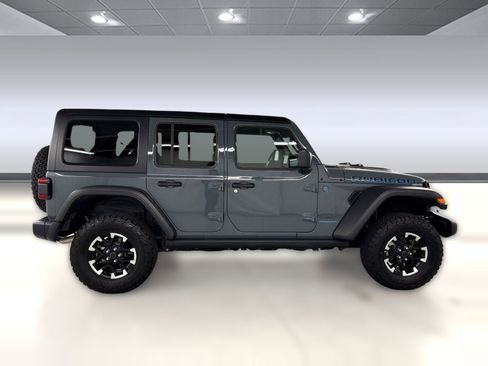 Used 2025 Jeep Wrangler Unlimited Rubicon 4xe w/ Safety Group AWD/4WD image 8
