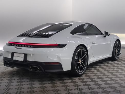 Certified 2025 Porsche 911 Carrera RWD image 9