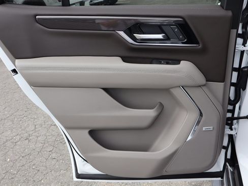 New 2026 GMC Yukon Elevation w/ LPO, Floor Liner Package image 19