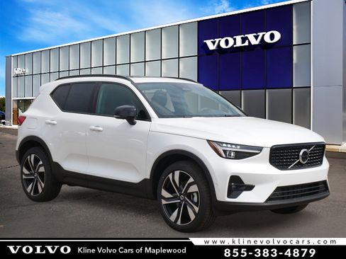 New 2026 Volvo XC40 B5 Plus w/ Climate Package AWD/4WD image 1