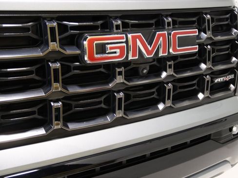 Used 2023 GMC Canyon AT4X image 35