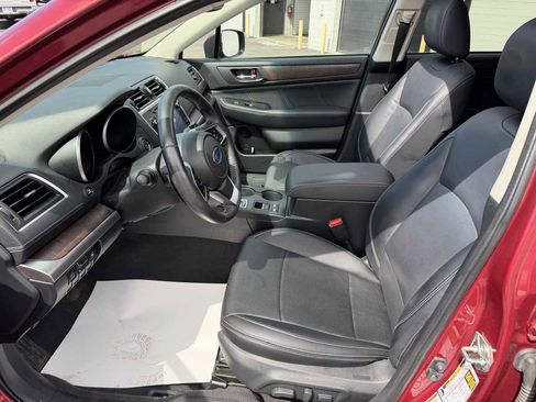 Used 2018 Subaru Outback 2.5i Limited AWD/4WD image 10
