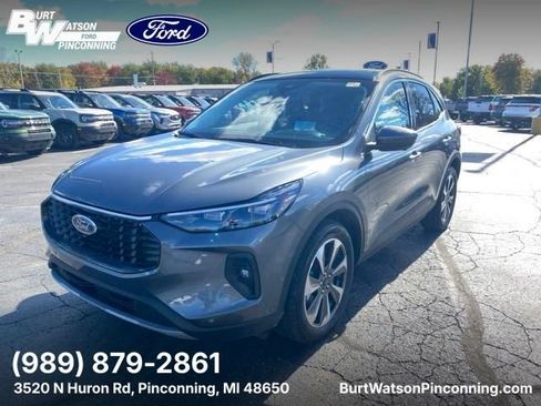 Used 2024 Ford Escape Platinum w/ Premium Technology Package AWD/4WD image 1