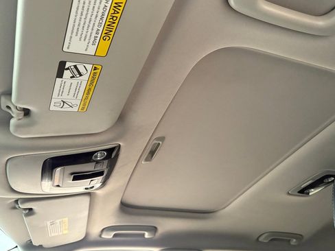 Used 2021 Kia Seltos EX image 32