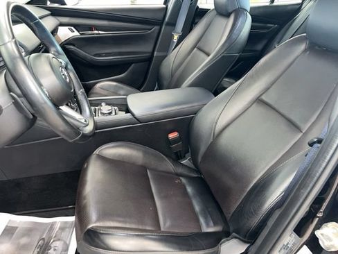 Used 2022 MAZDA MAZDA3 s FWD image 8