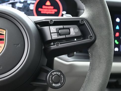 Certified 2026 Porsche Cayenne GTS AWD/4WD image 19