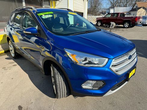 Used 2018 Ford Escape Titanium image 12