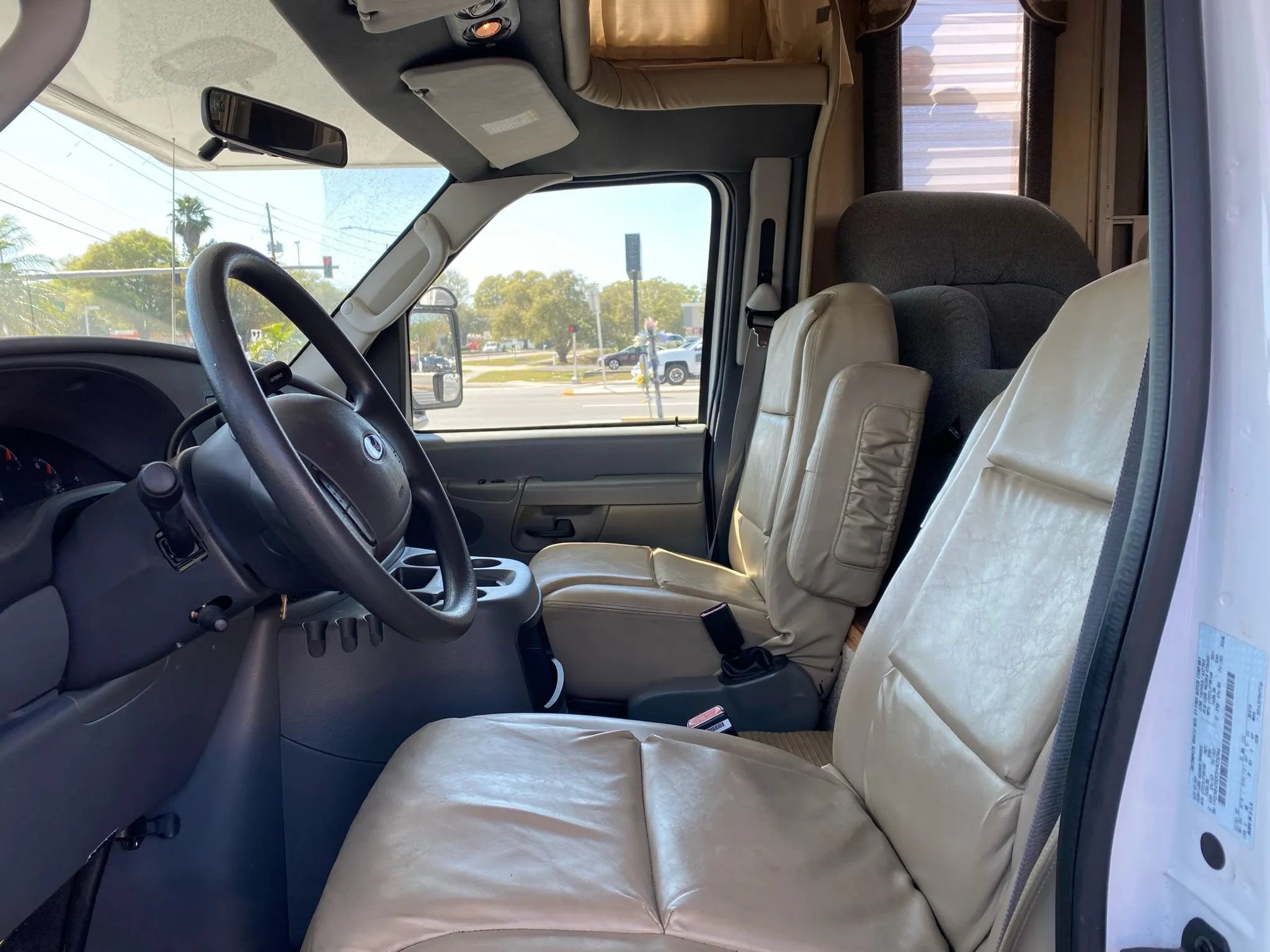 Used 2003 Ford E-450 and Econoline 450 RWD image 31