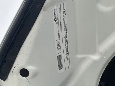 Used 2024 RAM 2500 Laramie image 28