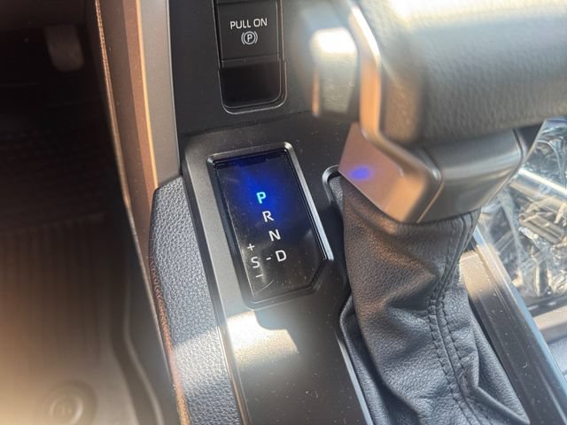 Used 2025 Toyota Tundra SR5 AWD/4WD image 18