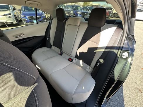 Used 2021 Toyota Corolla LE w/ LE Convenience Package image 13