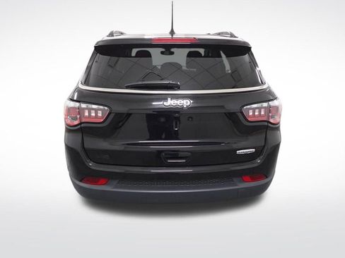 Used 2019 Jeep Compass Latitude image 4