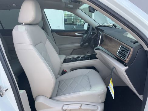 New 2026 Volkswagen Atlas SE FWD image 33