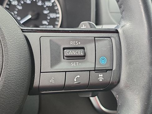 Certified 2023 Nissan Rogue SV w/ SV Premium B Package FWD image 18