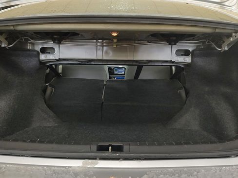 Used 2016 Toyota Corolla LE image 20